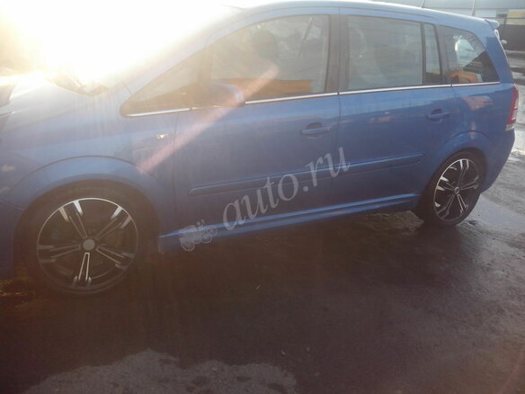 2009 Opel Zafira OPC B, голубой - вид 2