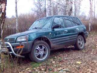 1997 Toyota RAV4 I (XA10), зелёный, 520000 рублей, вид 1