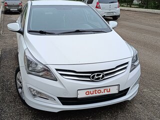 2014 Hyundai Solaris I Рестайлинг, белый, 1150000 рублей, вид 1