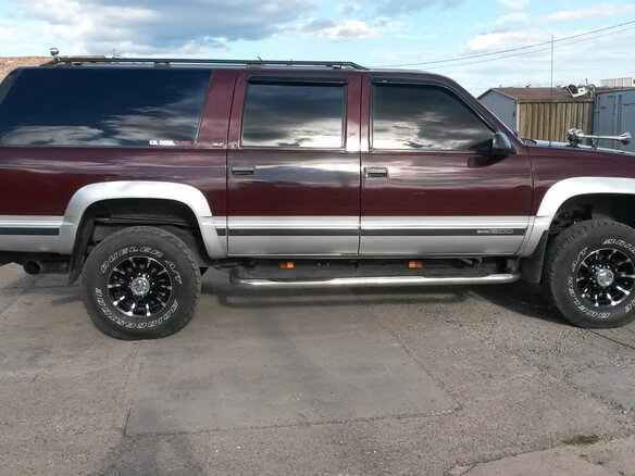 1995 GMC Suburban, пурпурный - вид 2
