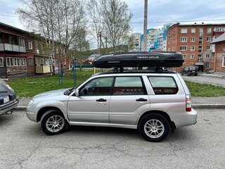 2005 Subaru Forester II Рестайлинг, серебристый, 900000 рублей, вид 2