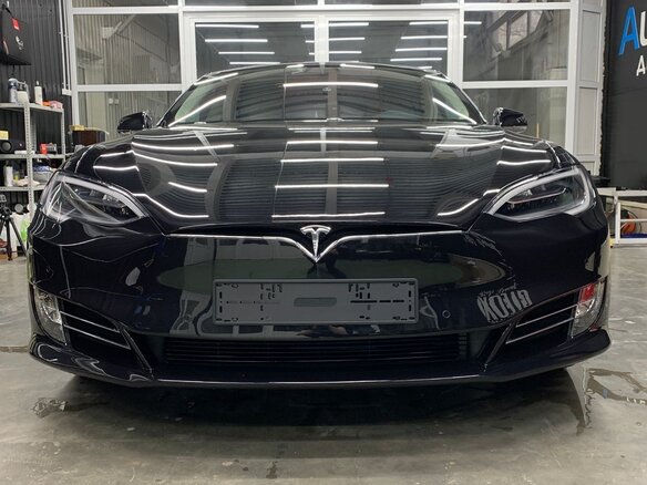 2017 Tesla Model S 90D I Рестайлинг, чёрный, 3950000 рублей