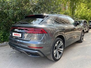 2019 Audi Q8 50 TDI I (4M), серый, 7700000 рублей, вид 4