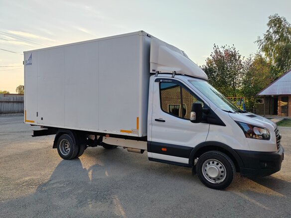 2018 Ford Transit, белый, 2500000 рублей