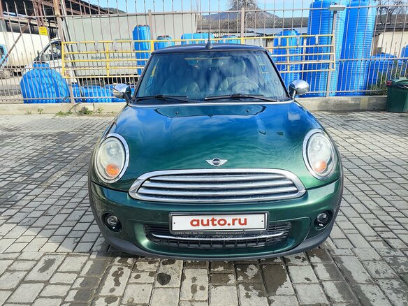 2011 Mini Cabrio Cooper II Рестайлинг, зелёный, 1450000 рублей - вид 13
