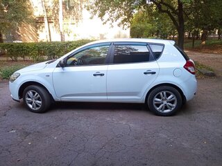 2012 Kia Ceed I Рестайлинг, белый, 830000 рублей, вид 5