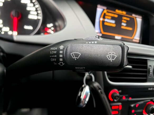 2011 Audi A4 IV (B8), красный, 909000 рублей - вид 14