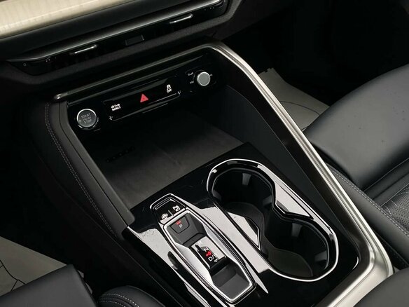 2026 Audi Q5 L III (GU), зелёный - вид 23