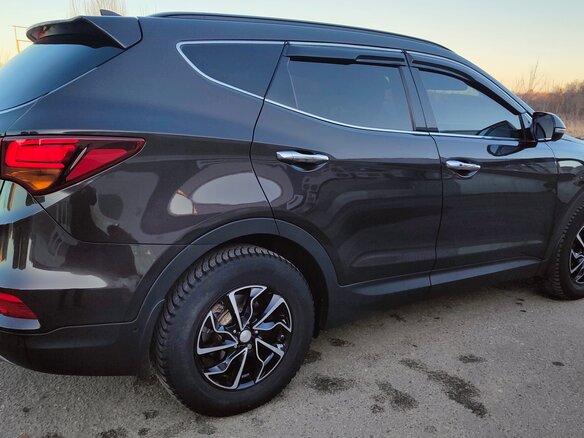 2017 Hyundai Santa Fe III Рестайлинг, коричневый, 2480000 рублей
