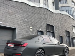 2020 BMW 7 серии 730d xDrive VI (G11/G12) Рестайлинг, серый, 7500000 рублей, вид 5