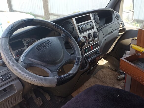 2011 Iveco Daily, белый, 600000 рублей - вид 2