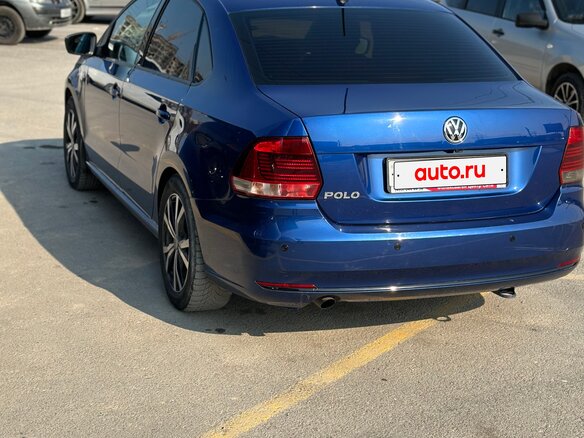 2019 Volkswagen Polo V Рестайлинг, белый, 857000 рублей - вид 3