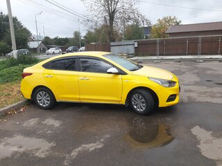 2018 Hyundai Solaris II, жёлтый, 750000 рублей, вид 3