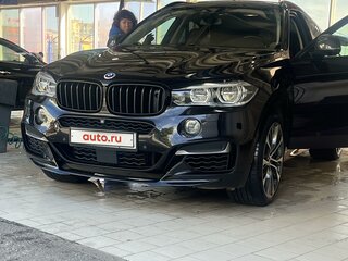 2017 BMW X6 M50d II (F16), красный, 5150000 рублей, вид 3