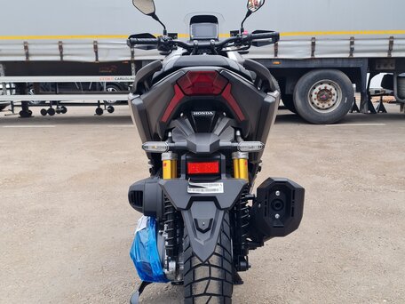 2025 Honda ADV350, чёрный, 1200000 рублей, вид 5