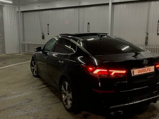 2019 Kia Optima IV Рестайлинг, чёрный, 2000000 рублей, вид 4