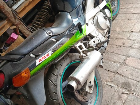 2001 Kawasaki ZZR 400, фиолетовый, 250000 рублей, вид 4