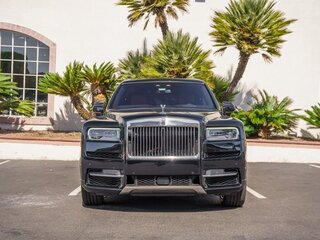 2021 Rolls-Royce Cullinan I (Series I), чёрный, 26500000 рублей, вид 3