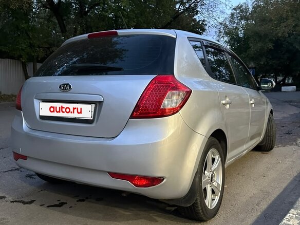 2011 Kia Ceed I Рестайлинг, серый, 615000 рублей - вид 4