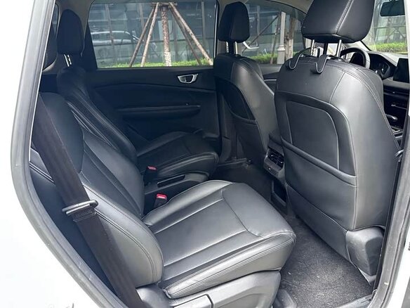 2022 Wuling Jiachen, белый, 1400000 рублей - вид 9