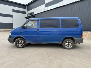 1999 Volkswagen Caravelle T4, синий, 600000 рублей, вид 3