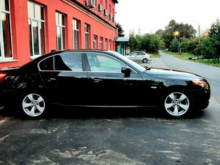 2008 BMW 5 серии 525i V (E60/E61) Рестайлинг, чёрный, 1777000 рублей, вид 4