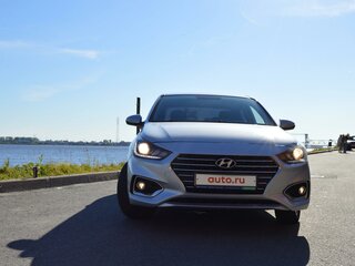 2018 Hyundai Solaris II, серебристый, 1650000 рублей, вид 3