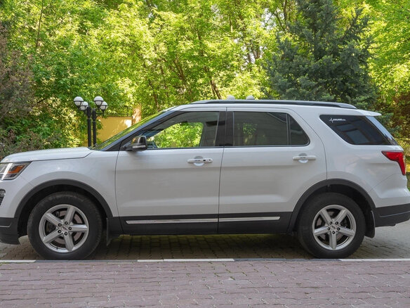 2018 Ford Explorer V Рестайлинг 2, белый, 2001000 рублей - вид 19