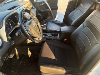 2013 Toyota RAV4 IV (XA40), белый, 1650000 рублей, вид 1