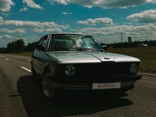 1982 BMW 3 серии 318i I (E21), серебристый, 1000000 рублей, вид 3