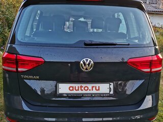 2019 Volkswagen Touran II, серый, 1900000 рублей, вид 4