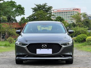 2022 Mazda 3 Axela IV (BP), серый, 1553000 рублей, вид 2