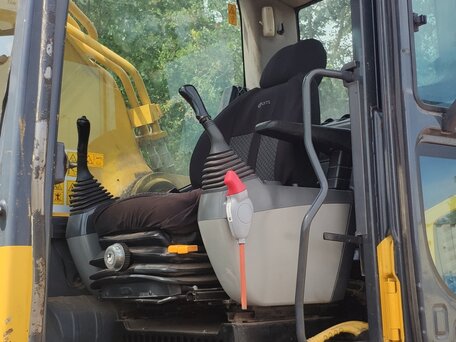 2013 Komatsu PC300, жёлтый, 5500000 рублей, вид 4
