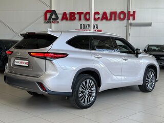 2026 Toyota Highlander IV (XU70), серебристый, 5090000 рублей, вид 5