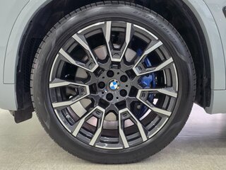 2025 BMW X5 30d IV (G05/G18) Рестайлинг, серый, 14950600 рублей, вид 3
