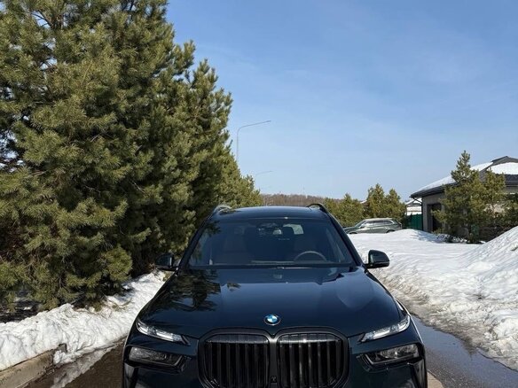 2025 BMW X7 40d I (G07) Рестайлинг, зелёный, 17500000 рублей - вид 5