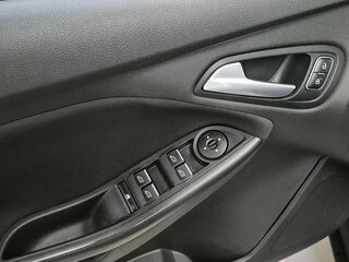 2016 Ford Focus III Рестайлинг, серебристый, 1059000 рублей, вид 5