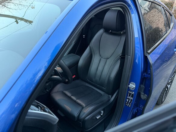 2019 BMW X6 30d III (G06), синий, 6950000 рублей - вид 10