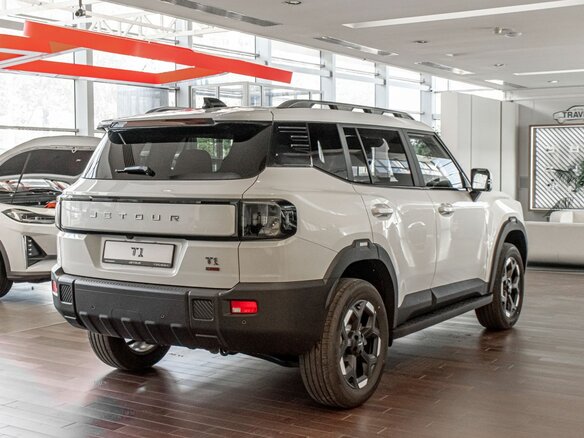 2026 Jetour T1, белый, 4157901 рублей - вид 4