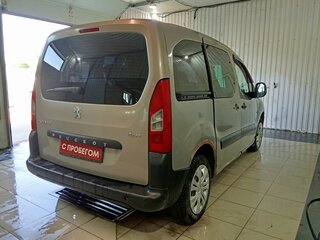 2011 Peugeot Partner II, бежевый, 334000 рублей, вид 4