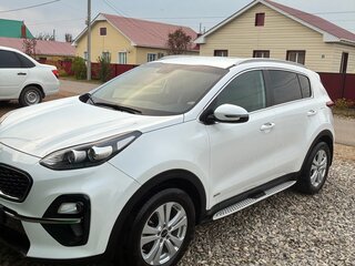 2019 Kia Sportage IV Рестайлинг, белый, 2950000 рублей, вид 1