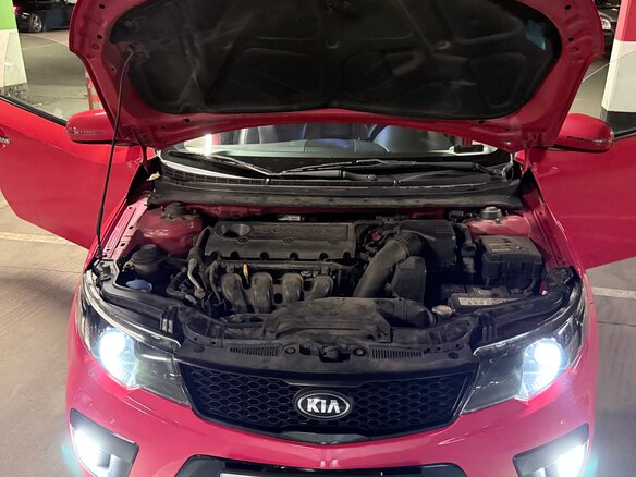 2011 Kia Cerato Koup II, красный - вид 16