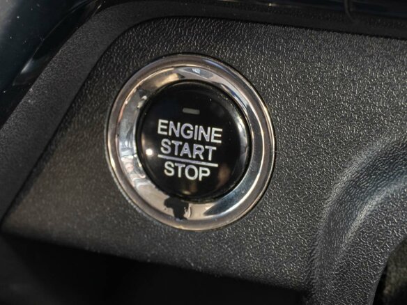 2015 Honda Stepwgn V, чёрный - вид 21