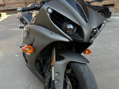 2014 Yamaha YZF-R1, серый, 900000 рублей, вид 1