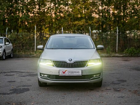 2017 Skoda Rapid I Рестайлинг, серебристый, 1066000 рублей, вид 3