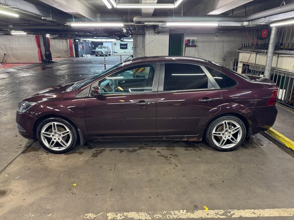 2009 Ford Focus II Рестайлинг, фиолетовый, 600000 рублей - вид 4