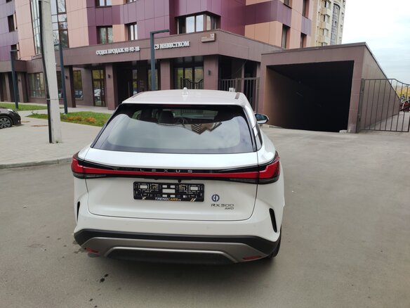 2026 Lexus RX 300 V, белый, 7700000 рублей - вид 2