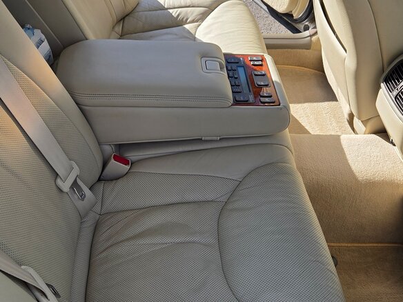 2006 Lexus LS 430 III Рестайлинг, серебристый, 1800000 рублей - вид 30