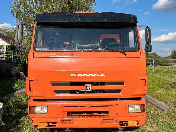 2004 КамАЗ 6520, оранжевый, 1100000 рублей