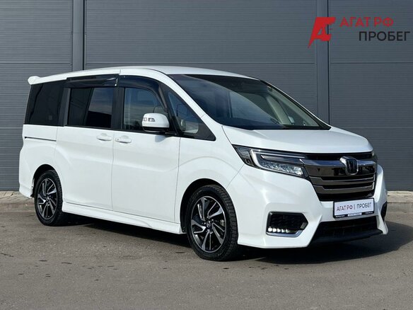 2019 Honda Stepwgn Spada V Рестайлинг, белый, 2620000 рублей - вид 2